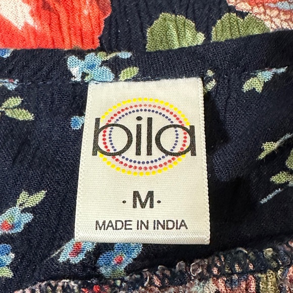 Bila || woman’s thank top size Medium - Picture 4 of 5